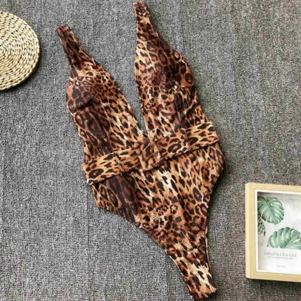 New Leopard Print Belted Plunge V-neck One piece Swimsuit Size L